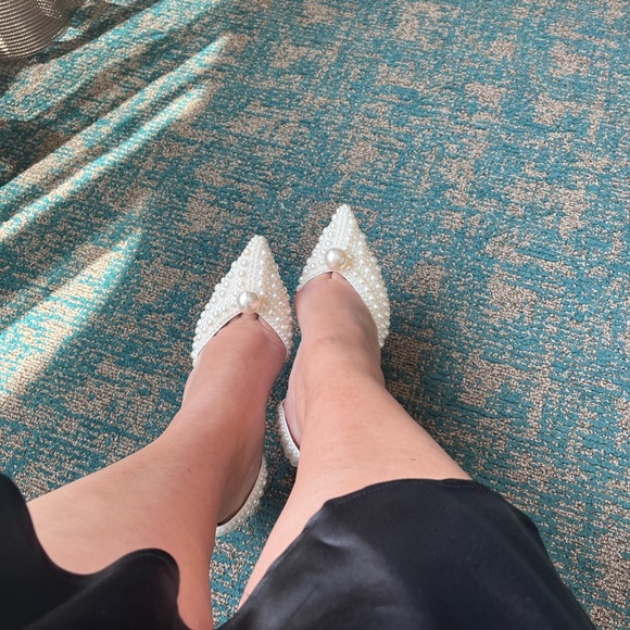 Embroiled Pearls shoes Perfect for weeding - Picture 7 of 8
